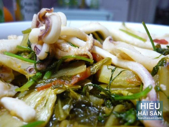 mực ống xào cải chua